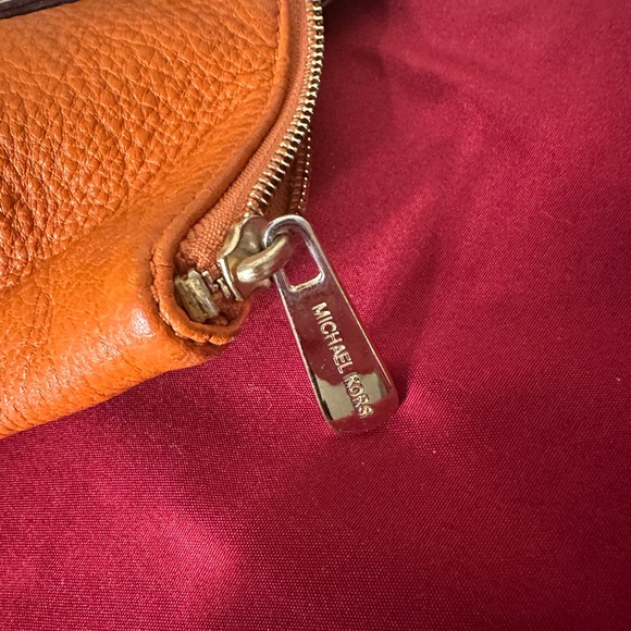 Michael Kors Jet Set tote - Picture 7 of 10